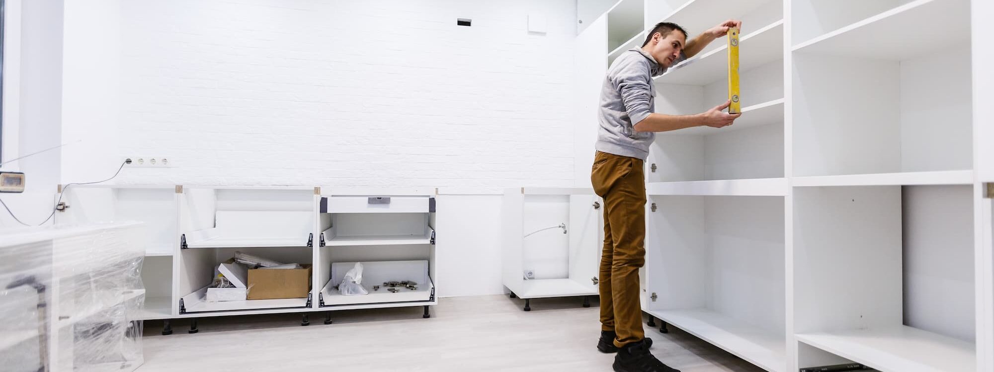 Comment concevoir des étagères sur mesure pour un rangement optimal ? Lingolsheim