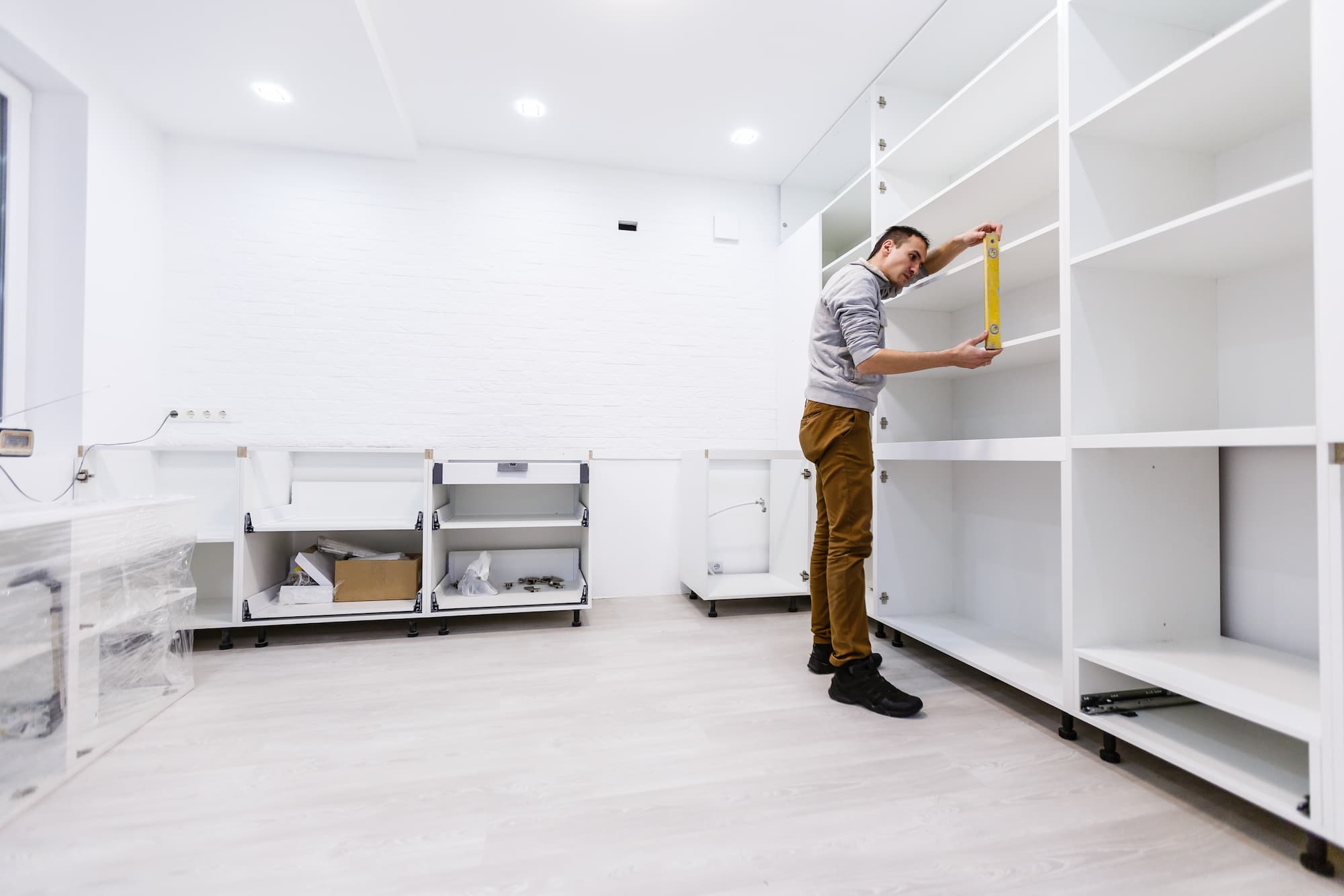 Comment concevoir des étagères sur mesure pour un rangement optimal ? Lingolsheim